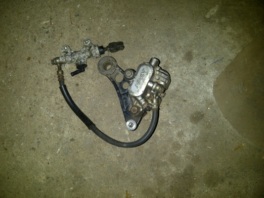 ขายอะไหล่ไม่ได้ใช้นิดหน่อยครับ