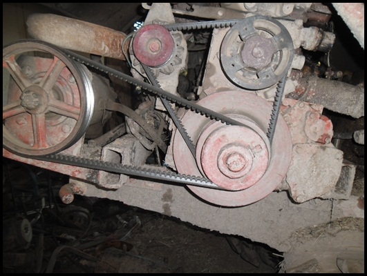 รถเกี่ยวข้าว ไทยประดิษฐ์