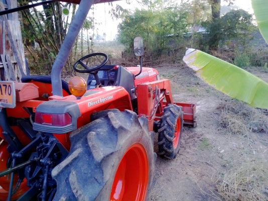 ขายรถไถคูโบต้า L3408 Di ใบมีดดันดินคานบนKKผาล6*22ตราช้างพร้อมใช้งานครับ