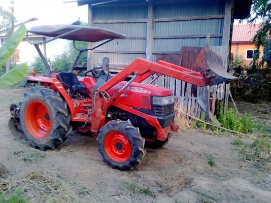 ขายรถไถคูโบต้า L3408 Di ใบมีดดันดินคานบนKKผาล6*22ตราช้างพร้อมใช้งานครับ