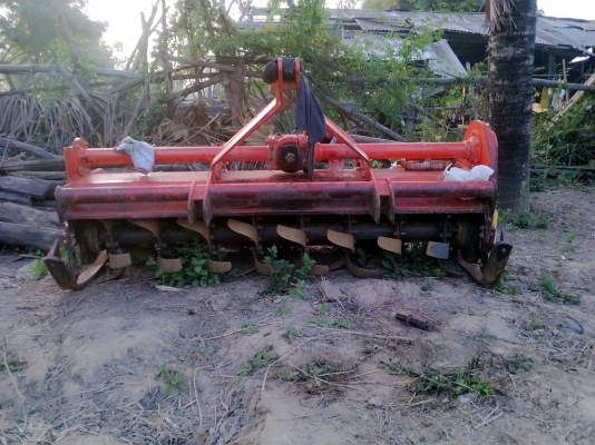 ขายรถไถคูโบต้า L3608 ใบมีดดันดินใหม่ติดตั้งอยู่ครับผาน6และโรตารี่ครับ