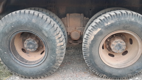 ขายด่วนไอ้หลงสิบปีดสองเพลาดั้ม FN527MTD-3400 195แรง  พร้อมใช้จัดแนนท์ได้โทร 0801515451