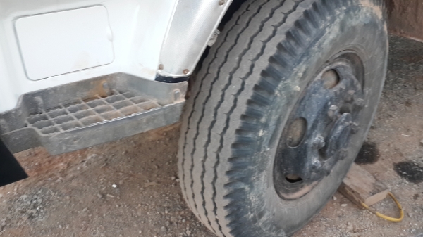 ขายด่วนไอ้หลงสิบปีดสองเพลาดั้ม FN527MTD-3400 195แรง  พร้อมใช้จัดแนนท์ได้โทร 0801515451