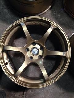 ขายล้อ RG-Z ขอบ18 5/114 กว้าง8-9  1ชุดถูกๆครับ