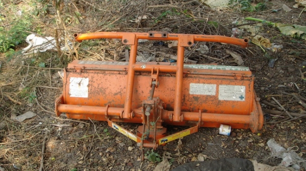 ขายรถไถ KUBOTA รุ่น L2201 ขับเคลื่อน 4 ล้อ พร้อม อุปกรณ์เสริม