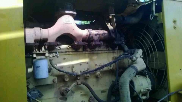 ขายรถเกรด KOMUTSU เอวแข็ง  เอียง ซ้าย-ขวา ขึ้นลง สภาพดี พร้อมใชช้งาน