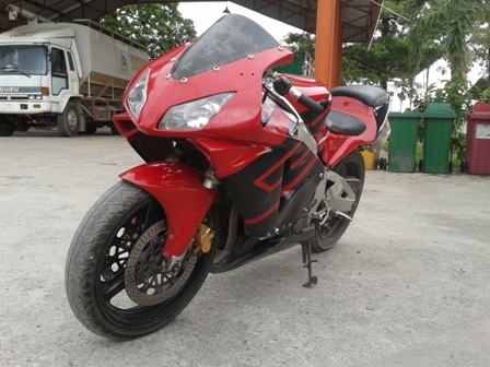 ต้องการขาย CBR400rr  ด่วน ทะเบียนแท้