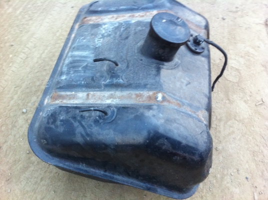 ถังน้ำมัน ยกลงจาก 6 ล้อ สภาพพร้อมใช้ ไม่มีรั่ว ไม่มีซึม เหมือนใหม่ ซื้อแล้วเหมือนได้เปล่า