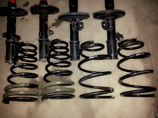 ขาย โช็คCamry ACV40พร้อมสปลิงโหลดของEibach(ไอบัค)สภาพดี เอาไปใส่แม็ก20ได้เลยอัดน้ำมันแล้ว พร้อมใส่