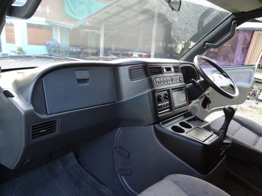 รถตู้ BENZ MB 100 D 2.9 ปี สภาพดี ใช้น้อย พร้อมใช้งาน รถตู้ BENZ MB 100 D 2.9 ปี สภาพดี ใช้น้อย พร้อมใช้งาน