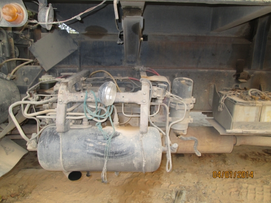 ISUZU-270-ปี42สองเพลาดั้มสามมิตรสภาพสวยพร้อมใช้--1,590,000-