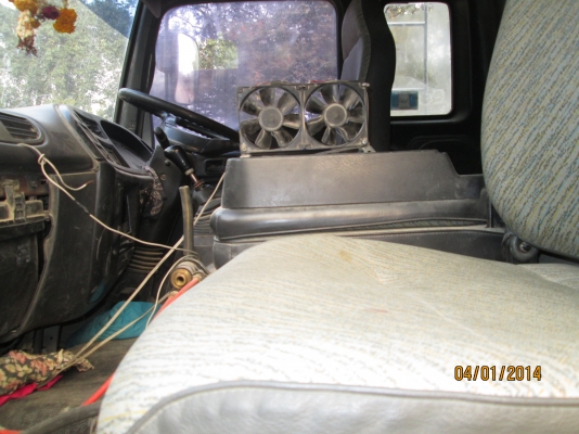 ISUZU-270-ปี42สองเพลาดั้มสามมิตรสภาพสวยพร้อมใช้--1,590,000-