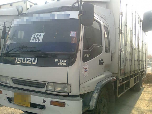 ต้องการขาย รถ 6 ล้อ ISUZU เดก้า / ตู้สวิง 10 บาน ยาว 7.20 เมตร