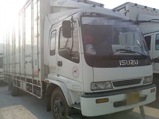 ต้องการขาย รถ 6 ล้อ ISUZU เดก้า / ตู้สวิง 10 บาน ยาว 7.20 เมตร ต้องการขาย รถ 6 ล้อ ISUZU เดก้า / ตู้สวิง 10 บาน ยาว 7.20 เมตร