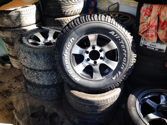 แม็ก 15 พร้อมยาง  BF  ขายถูกๆกันไปเลย 9500 บาท