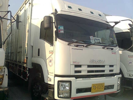 ต้องการขาย รถ 6 ล้อ ISUZU เดก้ายูโรที / ตู้สวิง 10 บาน ยาว 7.20 เมตร