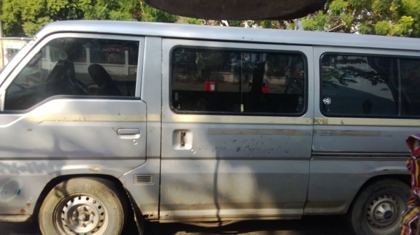 ขายรถตู้ นิสสัน เออร์แวน ขายรถตู้ นิสสัน เออร์แวน