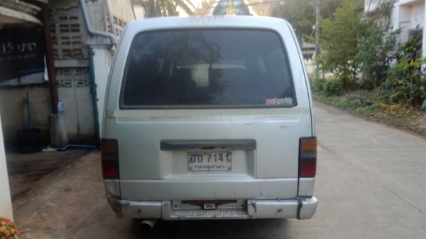 ขายรถตู้ นิสสัน เออร์แวน ขายรถตู้ นิสสัน เออร์แวน