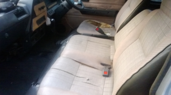 ขายรถตู้ นิสสัน เออร์แวน ขายรถตู้ นิสสัน เออร์แวน