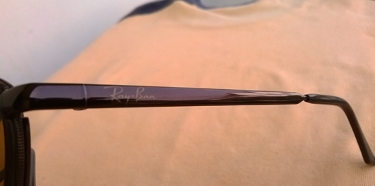 แว่นกันแดด Ray Ban  Made in italy