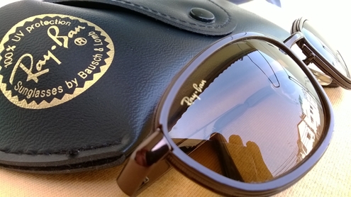 แว่นกันแดด Ray Ban  Made in italy