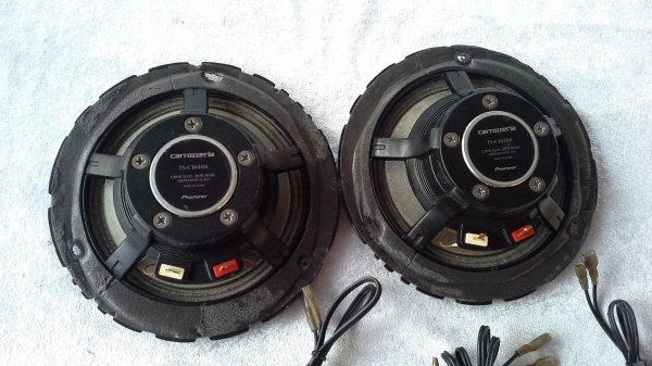 Pioneer ชุดแยกชิ้น เบส กลาง แหลม ลำโพงเสียงกลาง 6.5" 120W