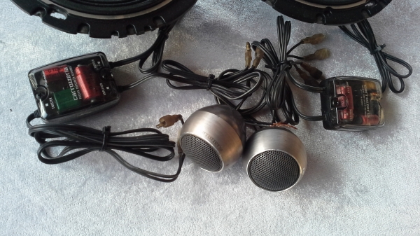 Pioneer ชุดแยกชิ้น เบส กลาง แหลม ลำโพงเสียงกลาง 6.5" 120W