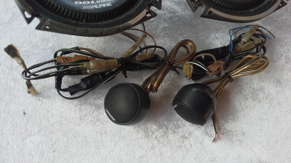 Alpine DDLine ชุดแยกชิ้น เบส กลาง แหลม ลำโพงเสียงกลาง 6.5" 150W