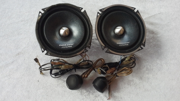 Alpine DDLine ชุดแยกชิ้น เบส กลาง แหลม ลำโพงเสียงกลาง 6.5" 150W