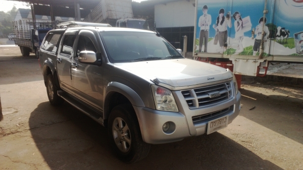 ขายด่วน ISUZU  hiland ปลายปี06 เครื่อง25000cc. สวย ๆรถผมเองครับ