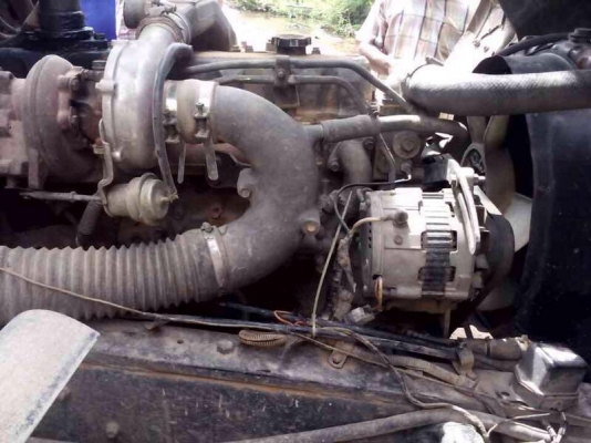 รถฮีโน่ 10 ล้อดั้ม FM3H  เปลื่ยนเครื่อง  220 แรงม้า. สนใจติดต่อ  081 - 6079515