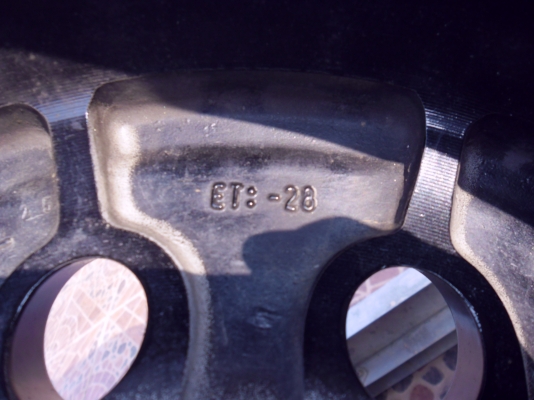 ขายยาง king cobra 35+10.5+16 ปี 11 - ล้อหยดน้ำ infinity ขอบ 16 -28 สีดำ