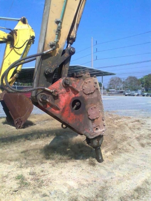 Catterpillar EL200B รถเจาะหินทั่วไป หรือใส่บู้งกี๋ก็ได้ เต็มพร้อมใช้