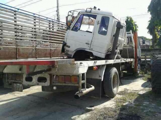 ขายรถ 6 ล้อพื้นเรียบใหญ่ติดเครน HINO FF 195 แรงม้า ติดเครน TANADO 4 ตัน กระบะยาว 6 เมตร ราคา 700000