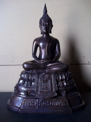 พระบูชาหลายองค์