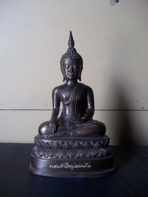 พระบูชาหลายองค์