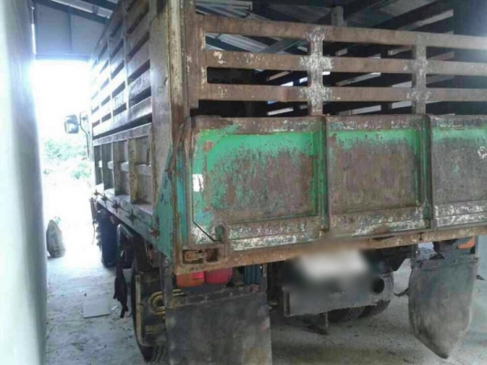 รถฮีโน่ 6 ล้อดั้ม FC4J  150 แรงม้า. ปี 48  สนใจติดต่อ  081 - 6079515