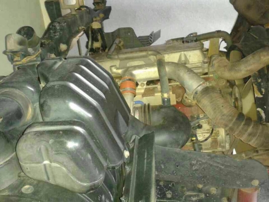 รถฮีโน่ 6 ล้อดั้ม FC4J  150 แรงม้า. ปี 48  สนใจติดต่อ  081 - 6079515