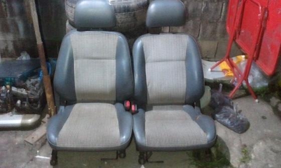 ขายเบาะ ถอด ฮอนด้า3d ครับ สภาพพอได้ สวยๆครับ