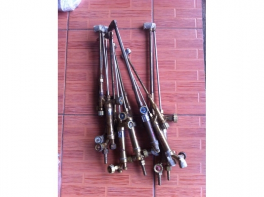 ตัวตัดเหล็กแบบแก๊ส VRS import auto part