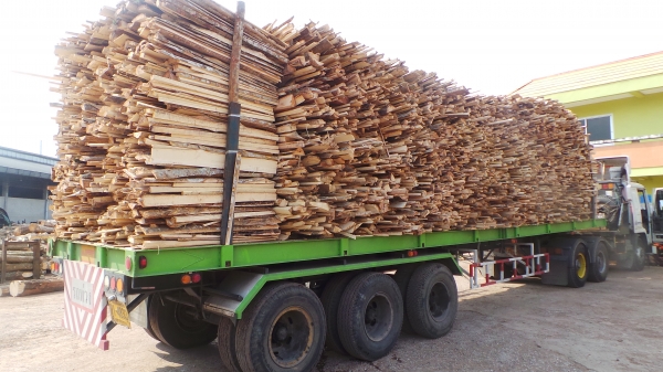 ขายหางพื้นเรียบ 3 เพลาตามสภาพไม่มีล้อไม่ให้เล่ม