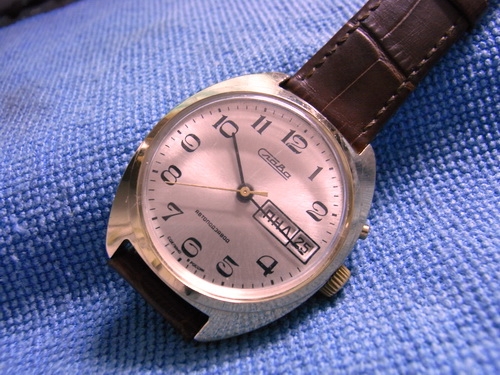 5ม.ค.((น้าเล็ก)) นำเสนอนาฬิกาข้อมือ หลายเรือน