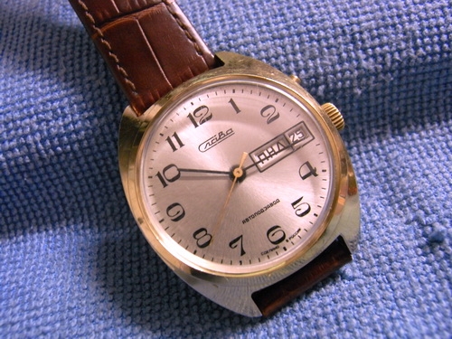 5ม.ค.((น้าเล็ก)) นำเสนอนาฬิกาข้อมือ หลายเรือน