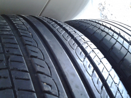 ยาง yogo 215/55/17