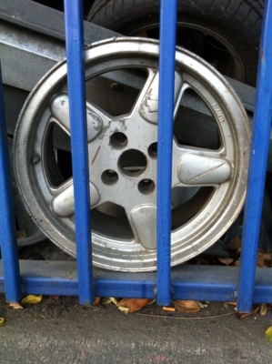 ขาย ล้อแท้ 1คู่ ถูกๆ