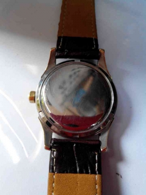 โอเมก้า สองเข็มครึ่ง ออโต้ครึ่งรอบ ทองแปะ สภาพเดิม สวยพร้อมใช้งานครับ