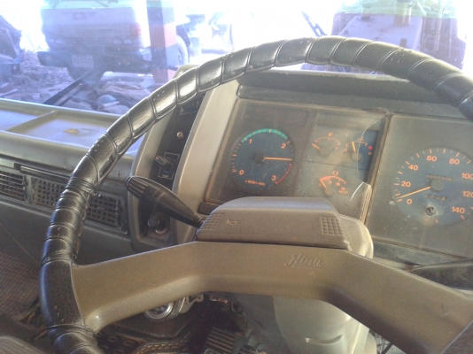 รถ Hino สภาพสวย สนใจ ติดต่อ 081-7976510