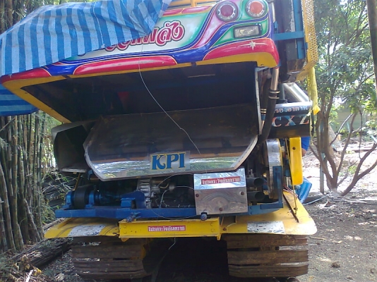 รถเกี่ยวข้าวเกษตร ไวไฟจอมพลัง เครื่อง 225 แรงม้า รถออกห้างมีทะเบียนครบ