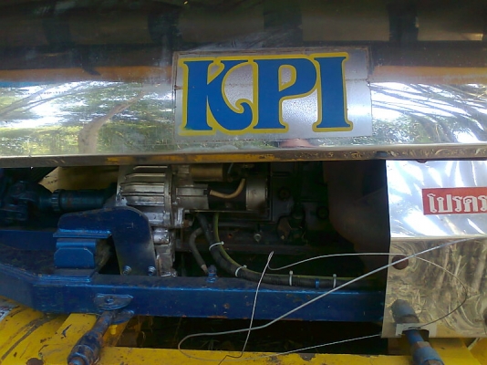 รถเกี่ยวข้าวเกษตร ไวไฟจอมพลัง เครื่อง 225 แรงม้า รถออกห้างมีทะเบียนครบ