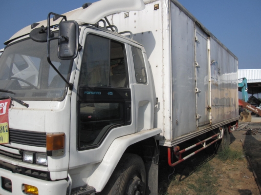 ขาย อีซูซุ 6 ล้อ FTR11หัวล็อกกี้  พร้อมตู้